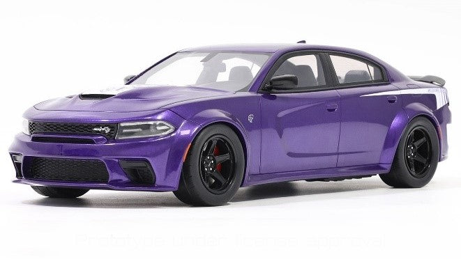 MODELLINO IN SCALA COMPATIBILE CON DODGE CHARGER SUPER BEE 2023 PLUM CRAZY 1:18 GT SPIRIT GT895
