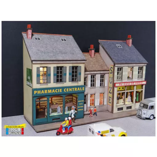 Façade Vitrines Pharmacie + Prêt-à-porter - Régions et Compagnies FAC021 - HO 1/87
