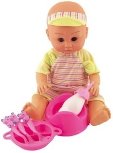 Bambino che fa la pipì con gli accessori