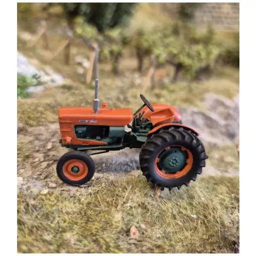 Tracteur SOMECA SUPER SOM40 Orange et Vert Roue 28' - Ree modèles BA009 - HO 1/87 - EP. III