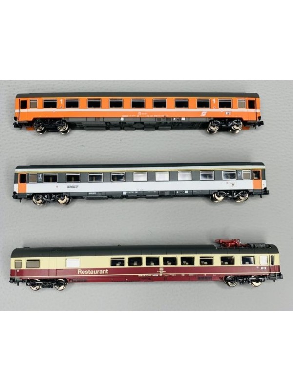 ARNOLD HN4390 Scala N Set tre carrozze Eurocity Mozart epoca IV-V