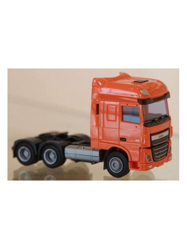 AWM 9049.51 Scala HO Motrice DAF XF106 SSC a 3 assi arancione