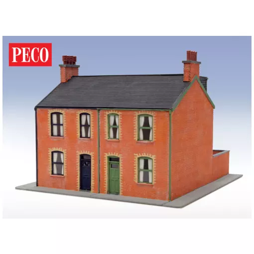 Maison victorienne en bas-relief terminée - Peco LK208 - OO/HO