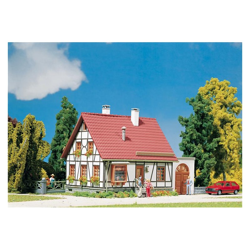 Casita con garage. FALLER 232215