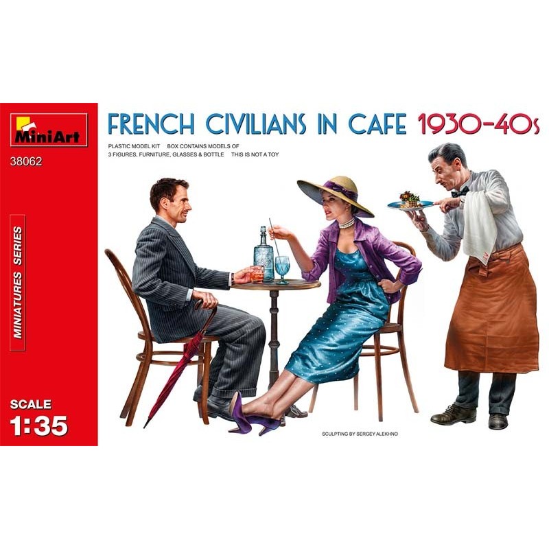 Civili francesi in un caffè. Anni '30-'40. MINIART 38062
