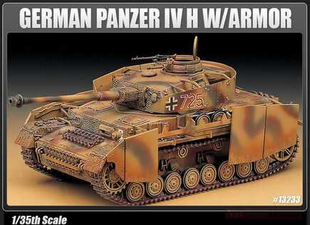 Model Kit serbatoio 13233 - GERMAN PANZER IV HW / ARMOR (1:35)