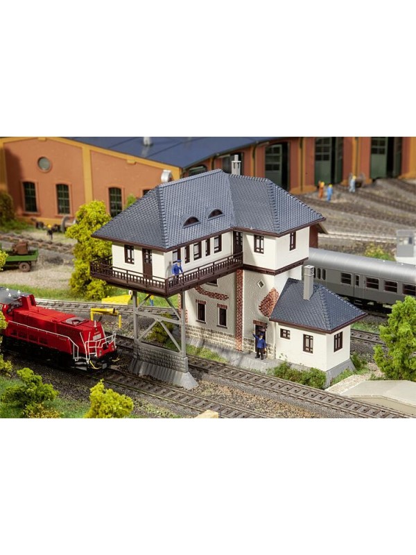 FALLER 120108 Scala HO Cabina di controllo con attraversamento di un binario