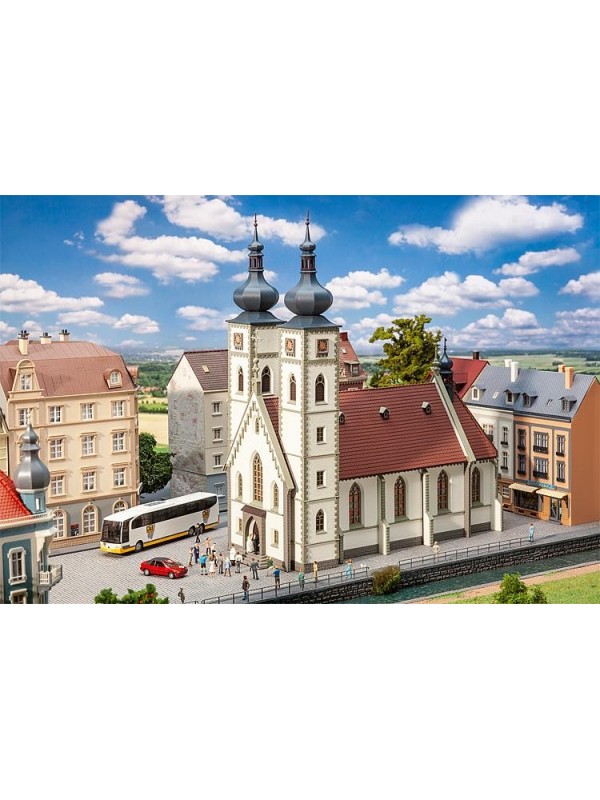 FALLER 130629 Scala HO Chiesa della città con due campanili