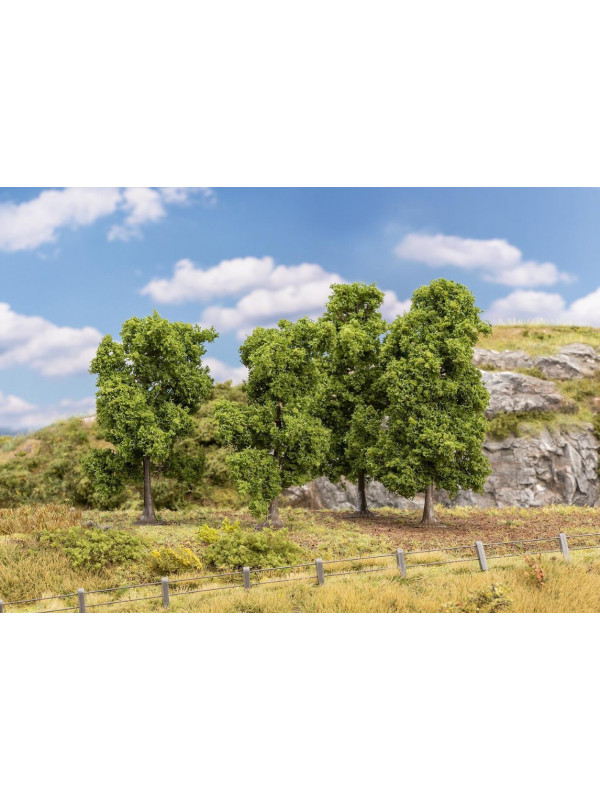 FALLER 181575 Quattro alberi colore verde medio (altezza 9-11 cm)