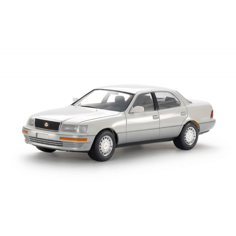 Lexus LS 400. TAMIYA 24114