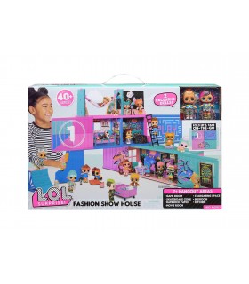 L.O.L. Surprise Fashion Show House