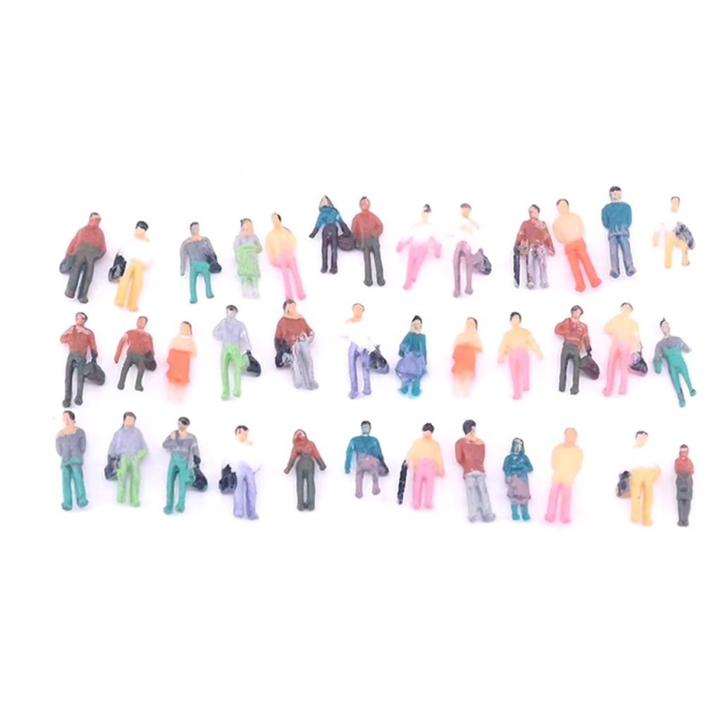 Lotto di 100 figure dipinte. ETM H100