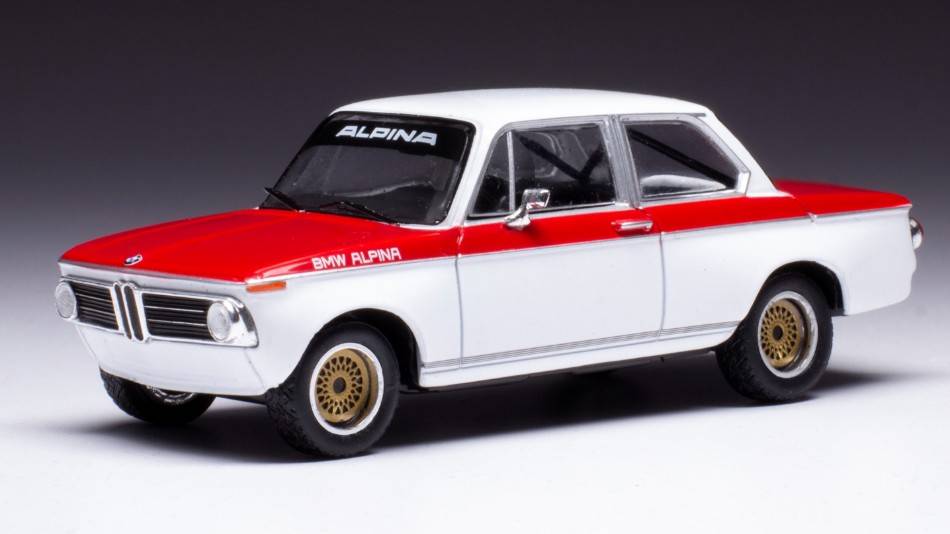 MODELLINO IN SCALA COMPATIBILE CON BMW ALPINA 2002 Tii 1972 WHITE/RED 1:43 IXO MODEL CLC481
