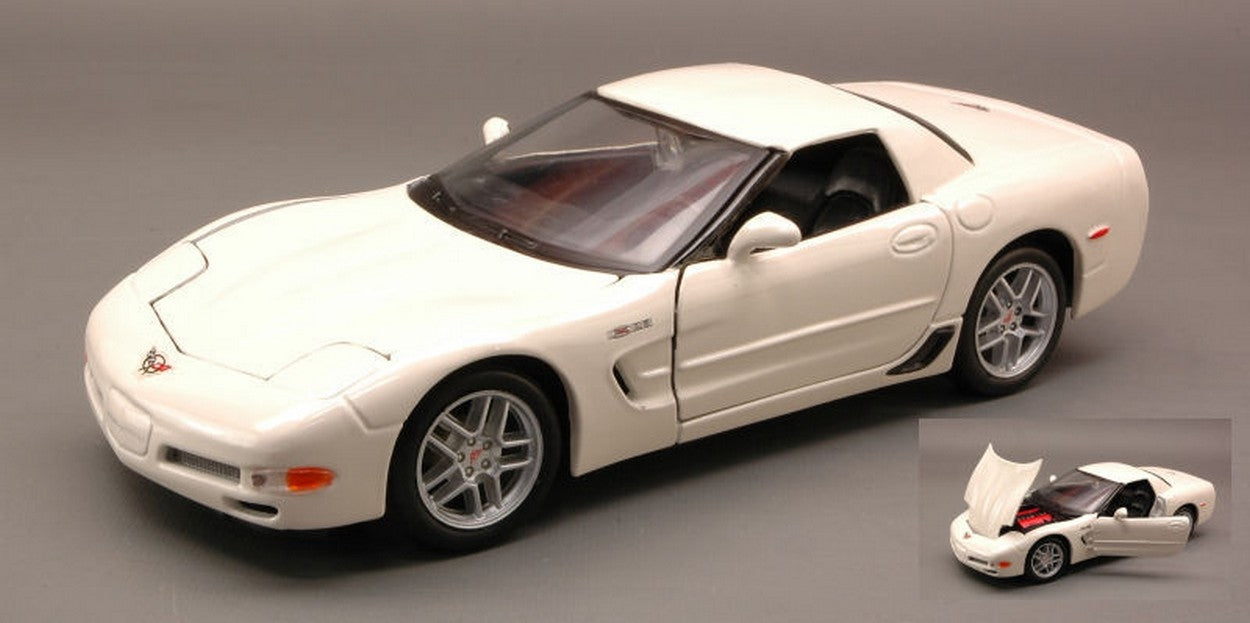 MODELLINO IN SCALA COMPATIBILE CON CHEVROLET CORVETTE Z06 WHITE 1:25 MAISTO MI31989W
