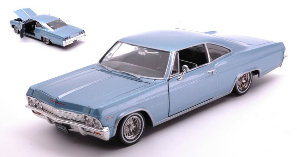 MODELLINO IN SCALA COMPATIBILE CON CHEVROLET IMPALA SS396 1965 LOW RIDER METALLIC LIGHT BLUE 1:24 WELLY WE22417MBL
