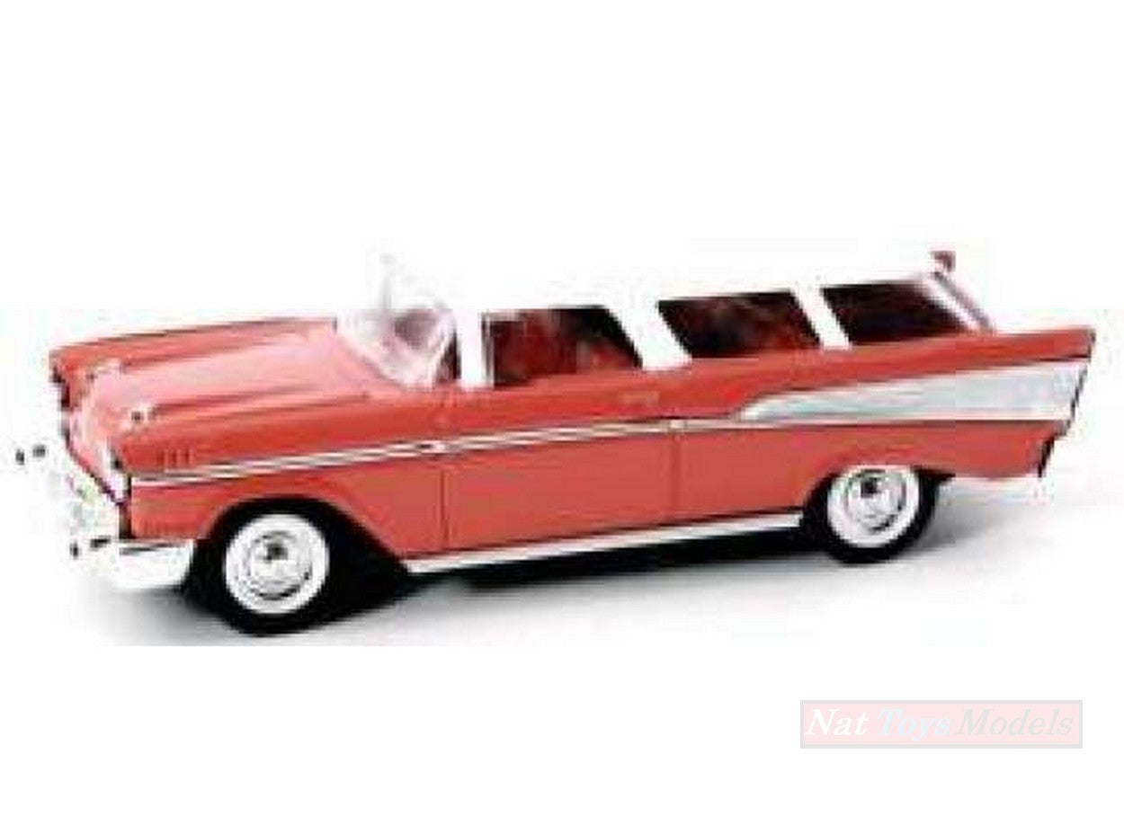 MODELLINO IN SCALA COMPATIBILE CON CHEVROLET NOMAD 1957 RED W/WHITE ROOF 1:43 LUCKY DIE CAST LDC94203R