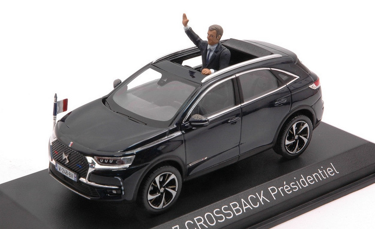 MODELLINO IN SCALA COMPATIBILE CON DS 7 CROSSBACK PRESIDENTIEL 2017 W/FIGURE 1:43 NOREV NV170012