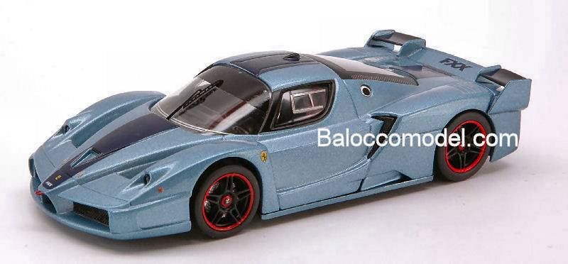 MODELLINO IN SCALA COMPATIBILE CON FERRARI FXX 2005 AZUR/BLU 1:43 HOT WHEELS HWN5611