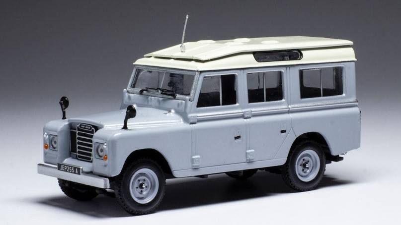 MODELLINO IN SCALA COMPATIBILE CON LAND ROVER SERIES II 109 STATION WAGON 1958 GREY 1:43 IXO MODEL CLC436