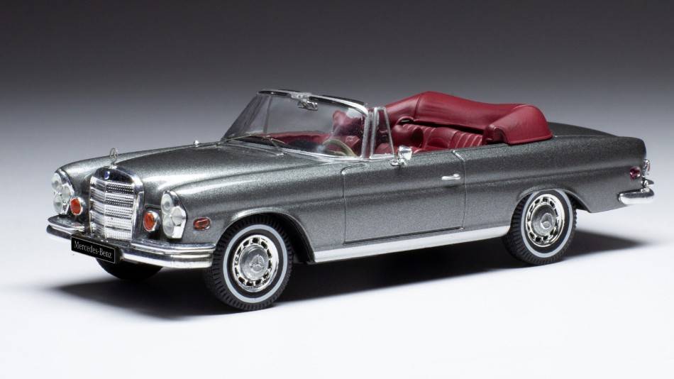 MODELLINO IN SCALA COMPATIBILE CON MERCEDES 280 SE 3.5 (W111) 1969 MET.GREY 1:43 IXO MODEL CLC457