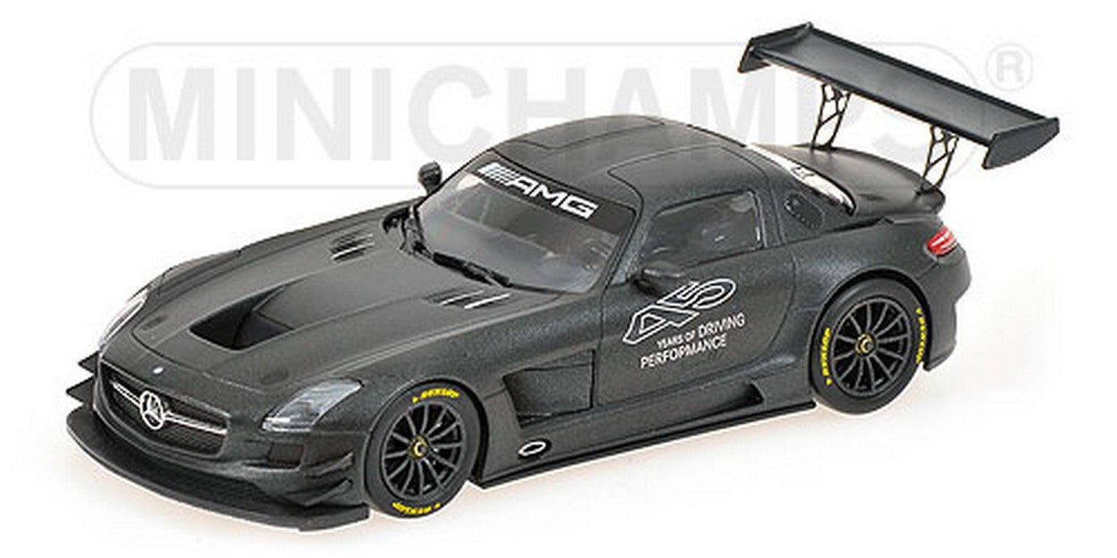 MODELLINO IN SCALA COMPATIBILE CON MERCEDES SLS AMG GT3 2012 45 YEARS OF DRIVING PERFORMANCE 1:43 MINICHAMPS PM410133200