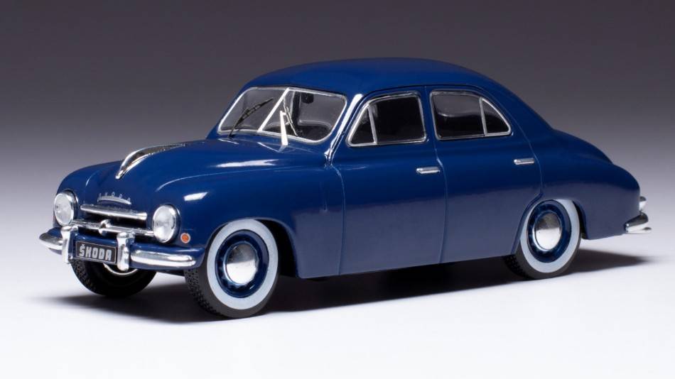 MODELLINO IN SCALA COMPATIBILE CON SKODA 1200 1952 BLUE 1:43 IXO MODEL CLC496