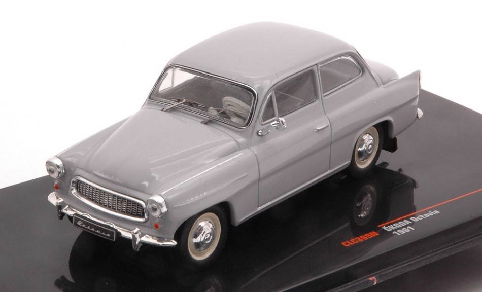 MODELLINO IN SCALA COMPATIBILE CON SKODA OCTAVIA 1963 GREY 1:43 IXO MODEL CLC389N