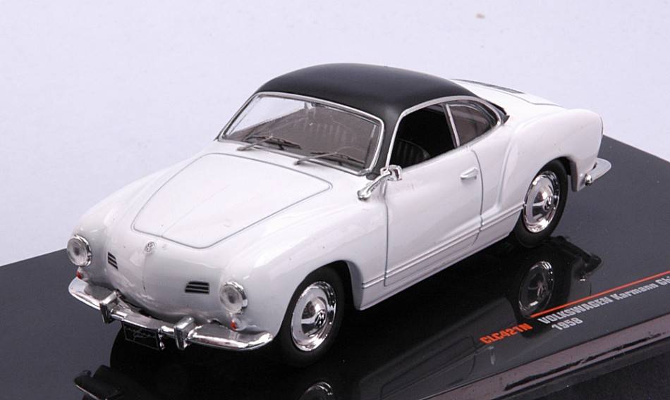 MODELLINO IN SCALA COMPATIBILE CON VW KARMANN GHIA COUPE 1962 WHITE 1:43 IXO MODEL CLC421N
