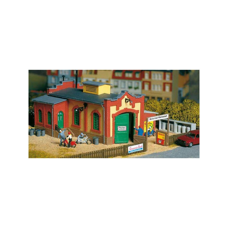 Officina di riparazione veicoli. AUHAGEN 12344