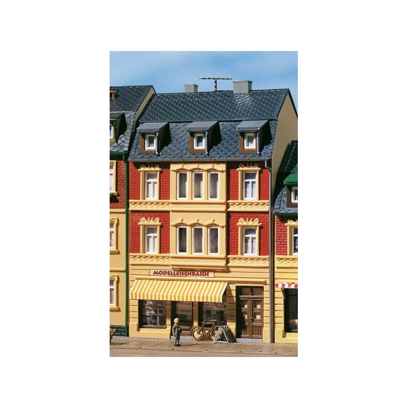 Fabbricato con piano terra commerciale n. 4. AUHAGEN 12253
