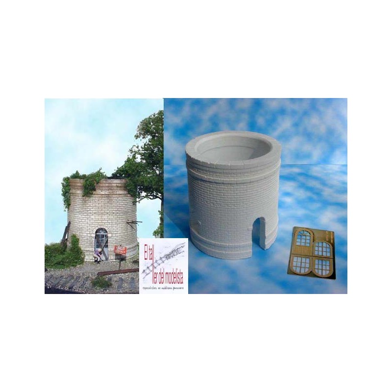 Serbatoio dell'acqua abbandonato. PN SUD MODELISME 8712B