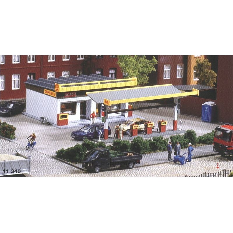 Stazione di servizio Shell. AUHAGEN 11340