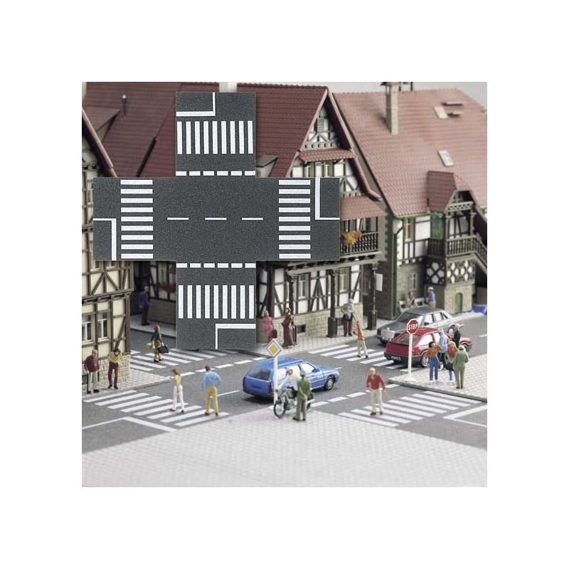 Attraversamento di strade con strisce pedonali. BUSCH 7074