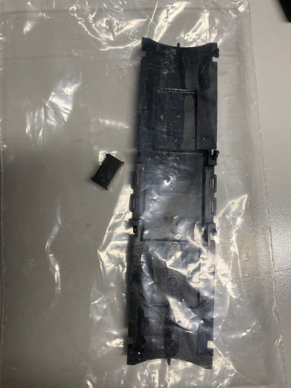 VITRAINS 700779PV Ricambi - Scala HO Sottocassa per Aln 668