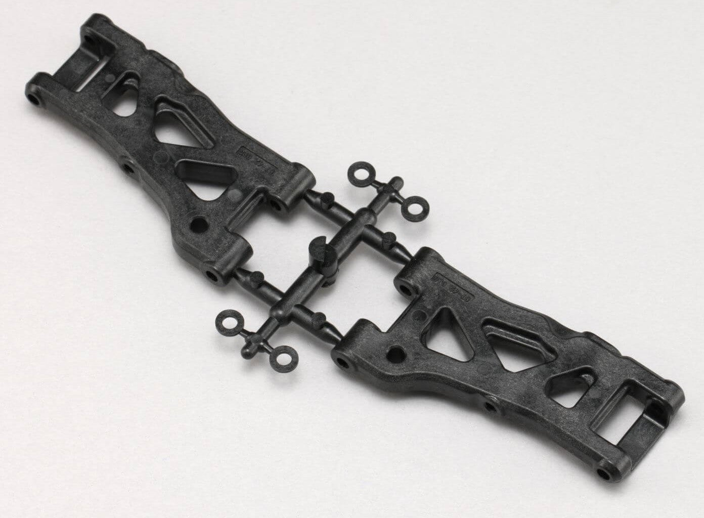 Yokomo Triangolo inferiore posteriore Grafite 57/42 (x2) B10-008RGA